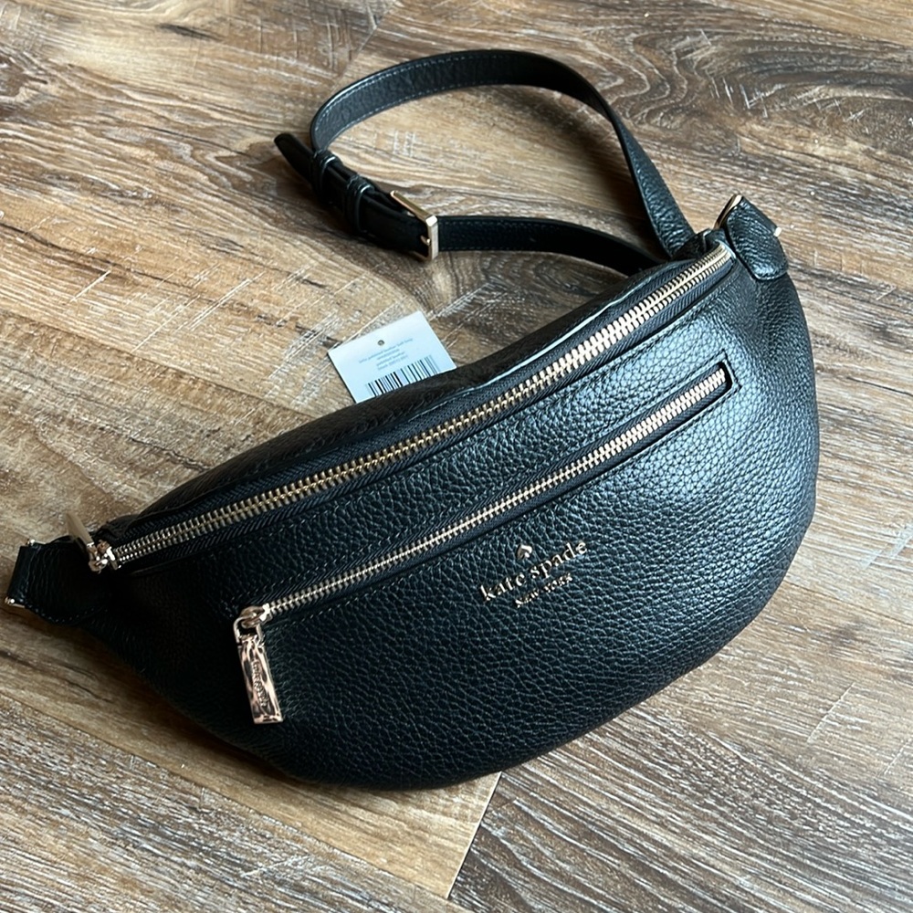 Kate Spade Leila Belt Bag
Crossbody Black
